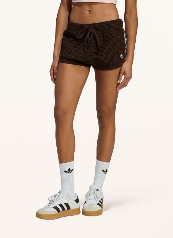 adidas Originals Hæklede shorts KNITTED CROCHET MØRKEBRUN