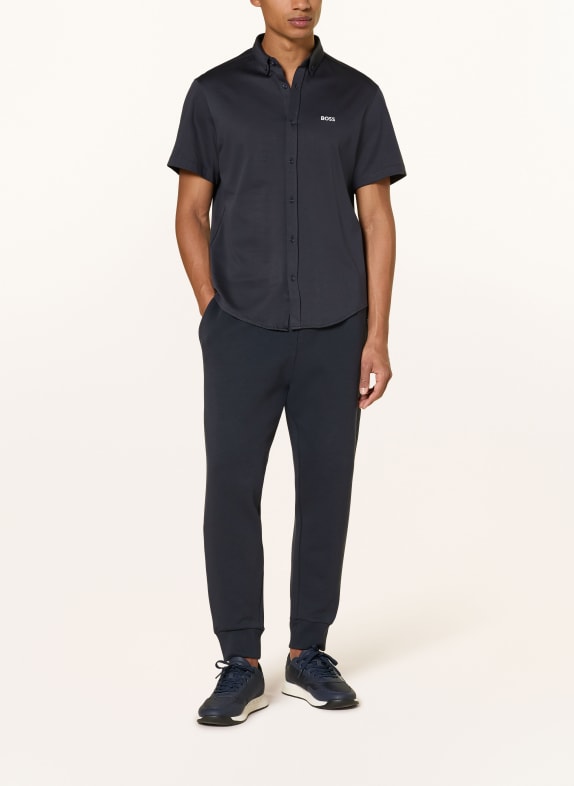 BOSS Kortærmet skjorte ST_MOTION S Regular Fit i jersey MØRKEBLÅ