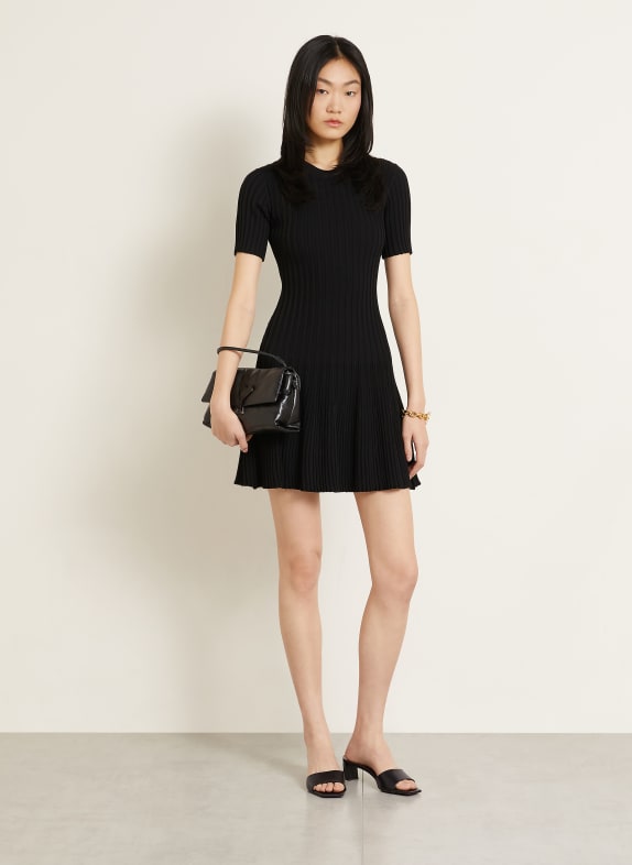 AMI PARIS Strickkleid SCHWARZ