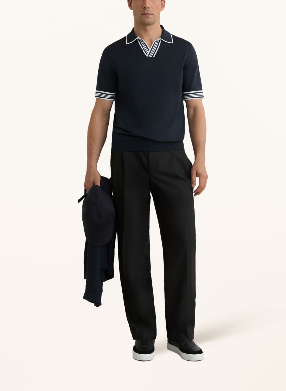 REISS Strikket poloshirt POOLE MØRKEBLÅ