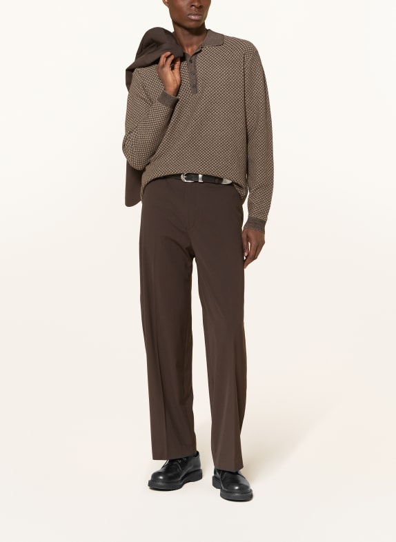 DRYKORN Strikket poloshirt JONNTE BRUN