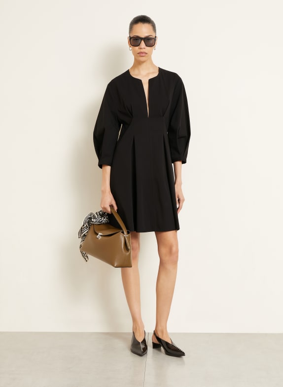 TOTEME Robe à manches 3/4 NOIR