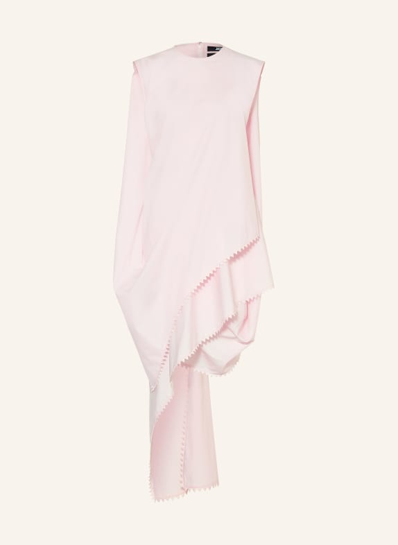 JACQUEMUS Cocktailkleid LA ROBE TRAVERSIN in Wickeloptik HELLROSA