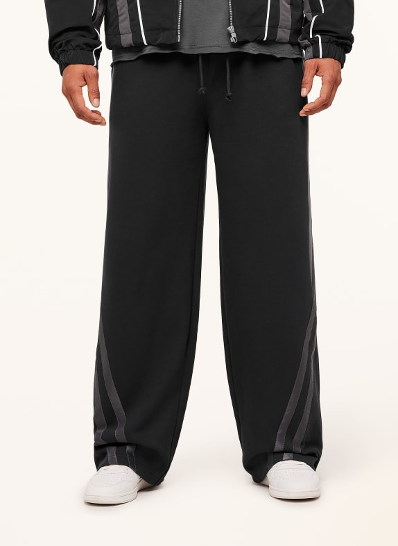 GYMSHARK Sweatpants SCHWARZ / DUNKELGRAU / GRAU