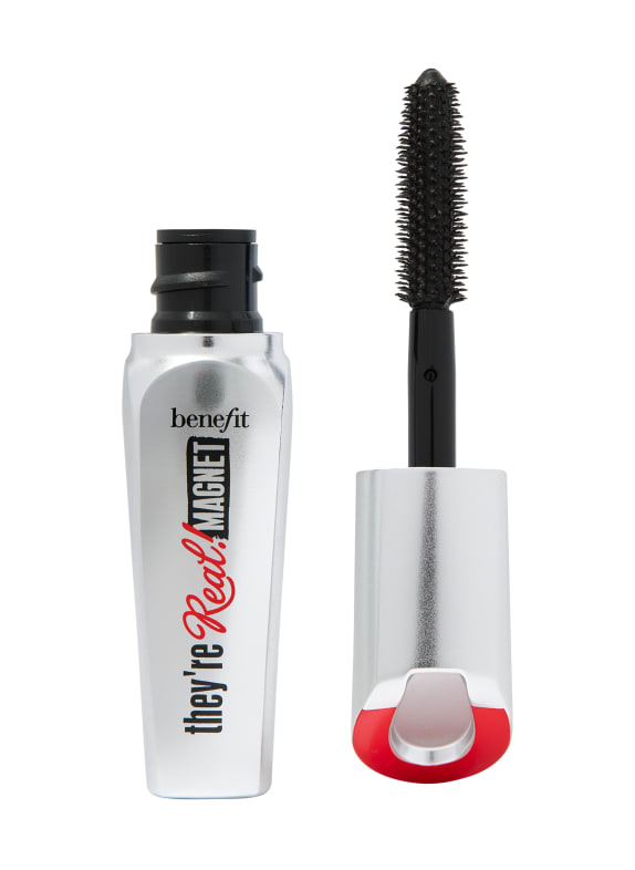 benefit THEY'RE REAL! MAGNET MINI BLACK