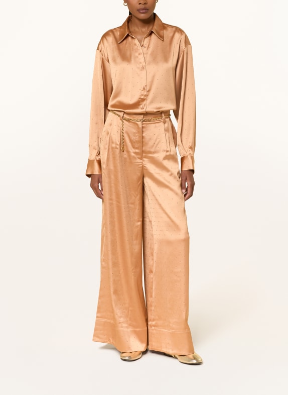 maje Hemdbluse aus Satin mit Schmucksteinen COGNAC