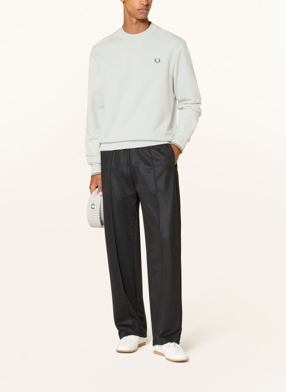 FRED PERRY sweatshirt LICHTGRIJS / OLIJF