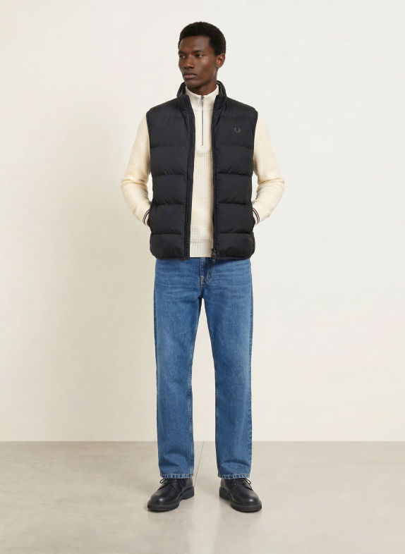 FRED PERRY Quilted vest BLACK
