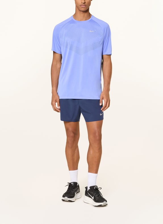 Nike Hardloopshirt STRIDE LICHTBLAUW