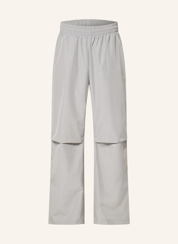 new balance Track Pants ELUSIVE SHELL GRAU