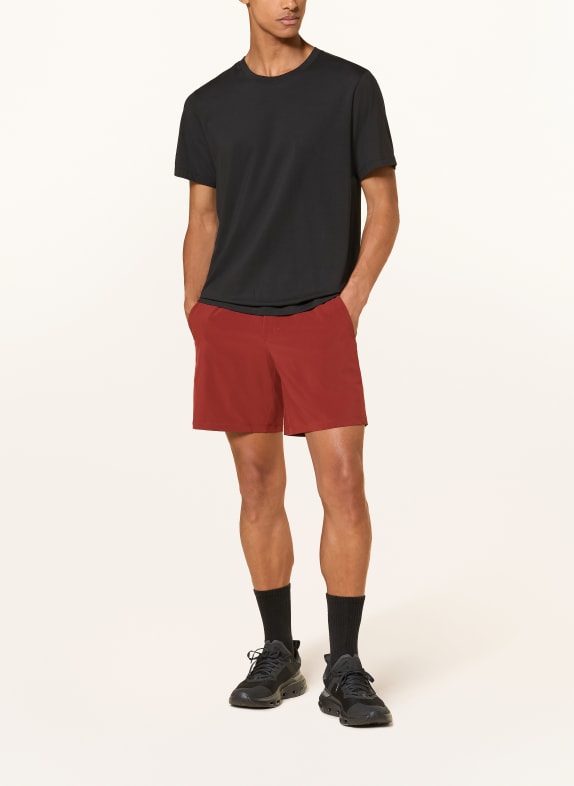 lululemon Trainingsshort PACEBREAKER DONKERROOD