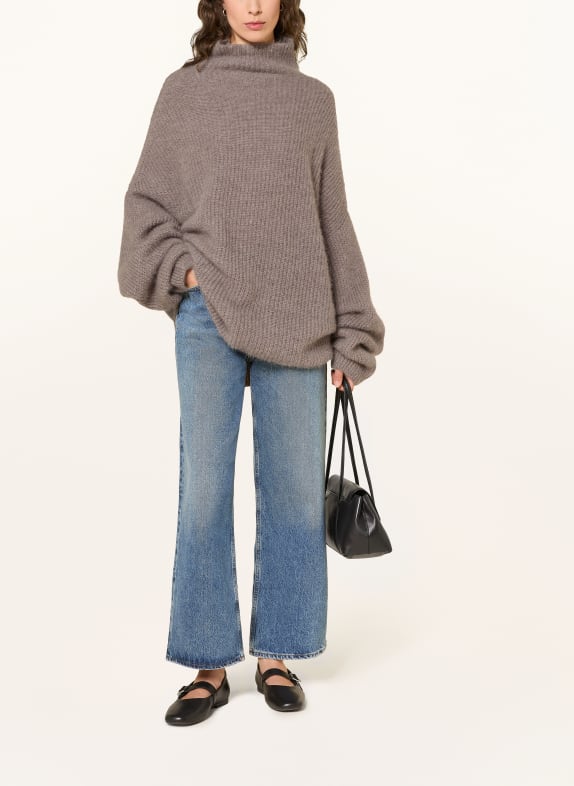 by Aylin Koenig Trui MARA met alpaca TAUPE