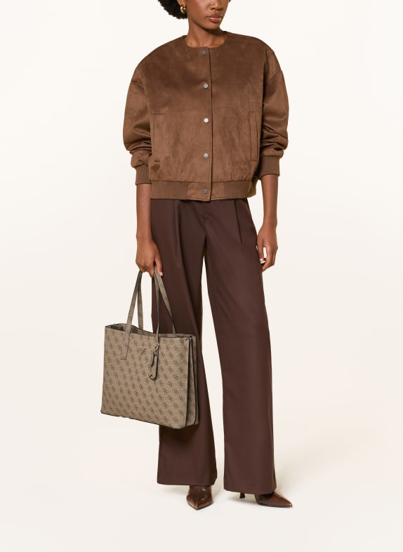 GUESS Shopper MERIDIAN med nitter BEIGE
