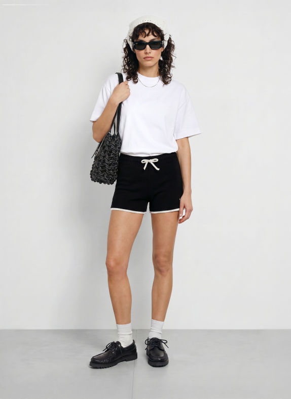 Nike Gebreide short SPORTSWEAR CHILL KNIT ZWART / WIT
