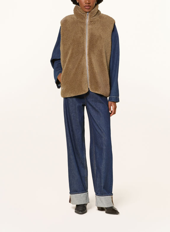 WITHBLACK PERNILLE Teddy Fur Vest CAMEL