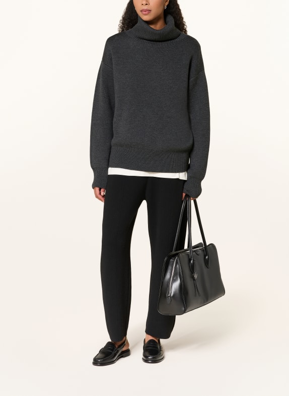 Rhea. Rollkragenpullover DUNKELGRAU