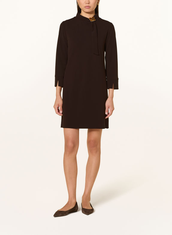Ana Alcazar Robe à manches 3/4 MARRON FONCÉ