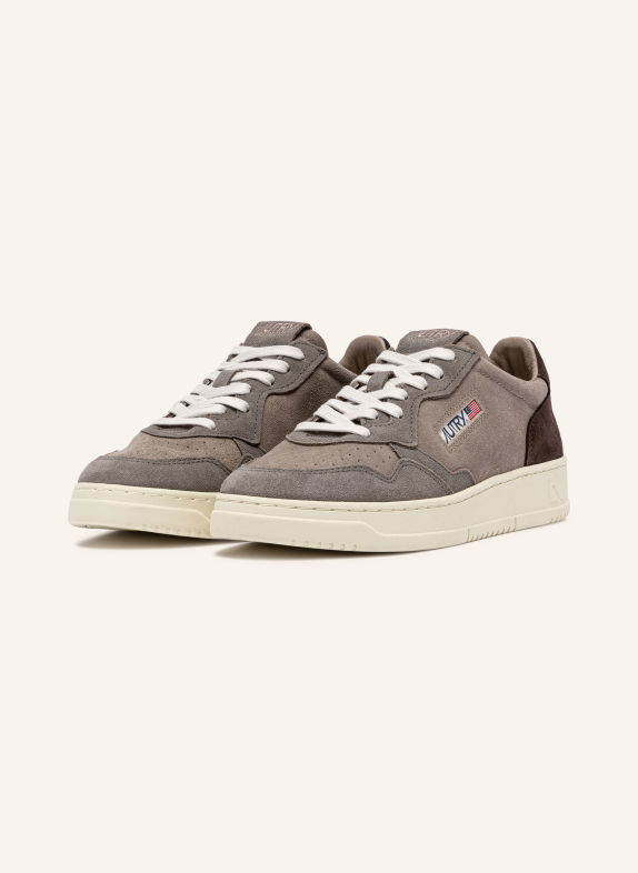 AUTRY Sneaker MEDALIST LOW BRUIN / MARRON FONCÉ