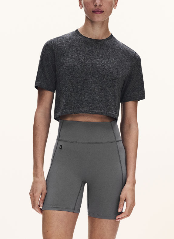 On Trainingsshirt TRAIN FLEX-T CROP DONKERGRIJS