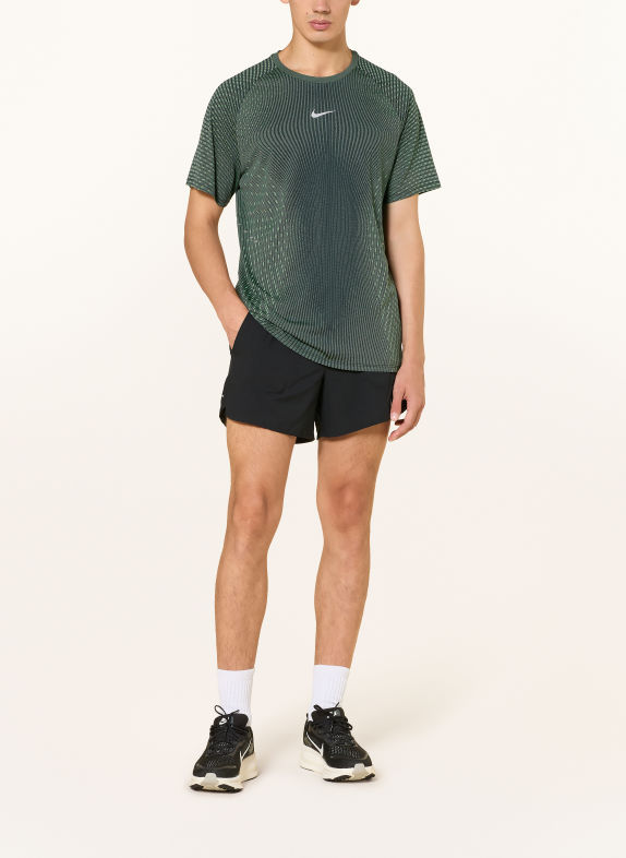 Nike Tricou funcțional STRIDE AERO-FIT VERDE ÎNCHIS / VERDE DESCHIS