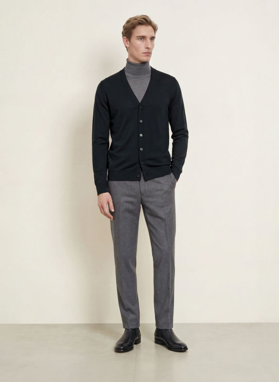 JOHN SMEDLEY BRADRICK Cardigan Made of Merino Wool BLACK
