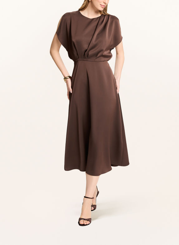 SWING Robe de cocktail MARRON FONCÉ