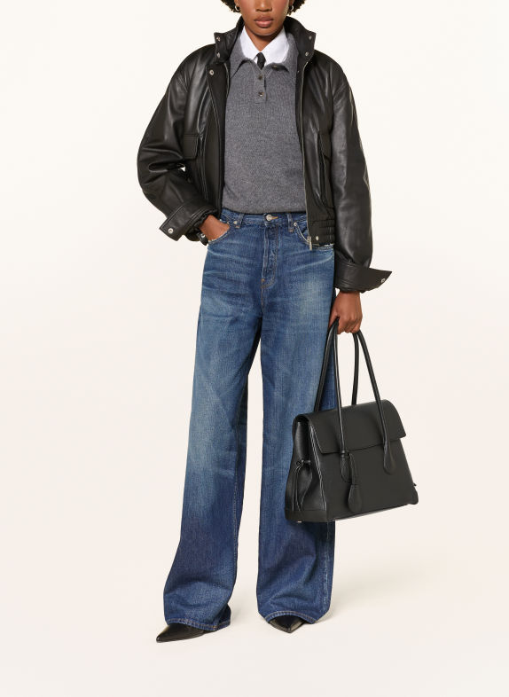 Flattered Shopper LYDIA SCHWARZ