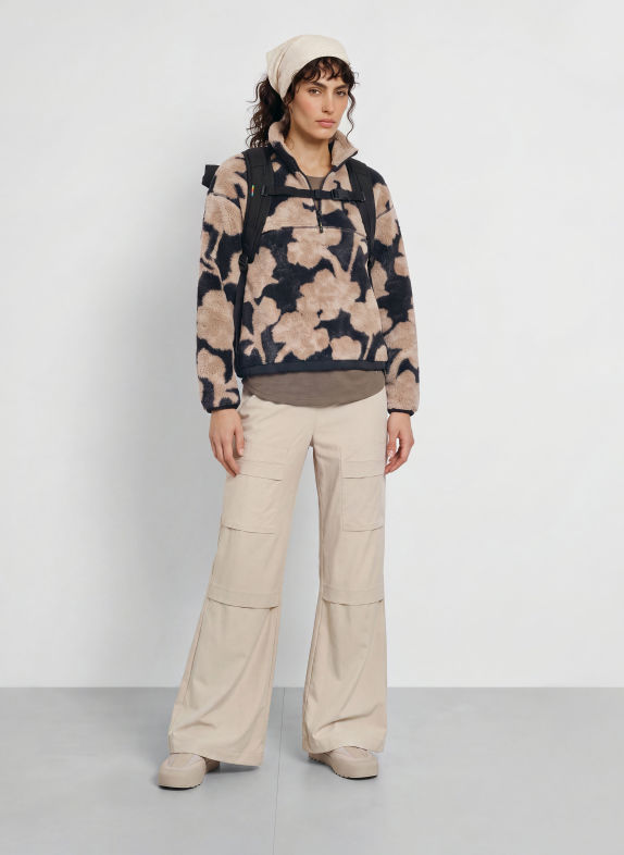me°ru' AMIENS Half-zip sweater with Teddy Fleece Turtleneck BLACK / CAMEL