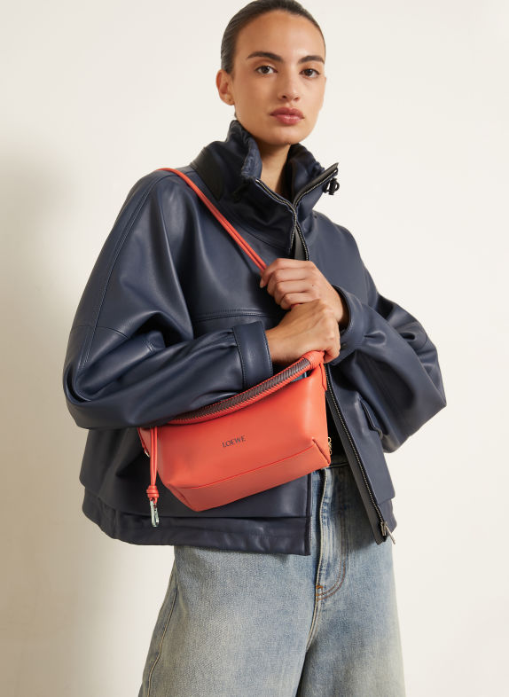 LOEWE Schoudertas CALA MINI DONKERORANJE / ZILVER