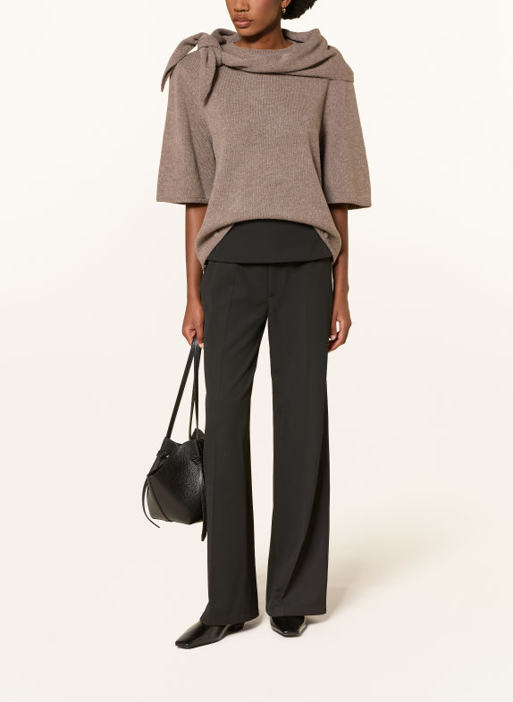 ARAKII ELA Knit Shirt Made of Merino Wool with a Detachable Scarf TAUPE