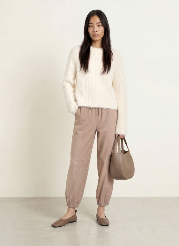 OPUS PANTS Byxor MUCIA i joggingstil TAUPE
