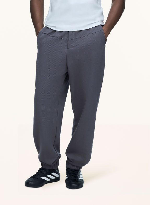 adidas Byxor ADIDAS x ENTIRE STUDIOS Z.N.E. MÖRKGRÅ