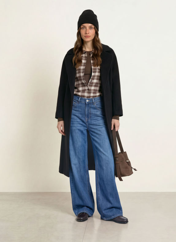 WEEKEND Max Mara Kappa TEMPERA i materialmix SVART