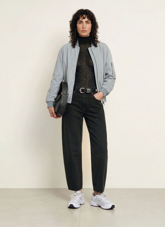 GOOD AMERICAN Barrel Jeans flat tyre