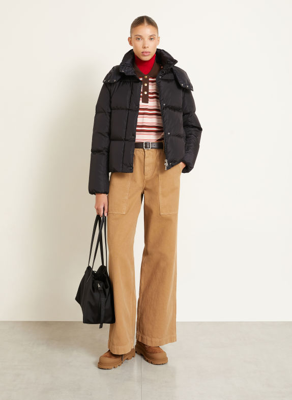 MONCLER Kurtka puchowa CASTELNEW z odpinanym kapturem CZARNY