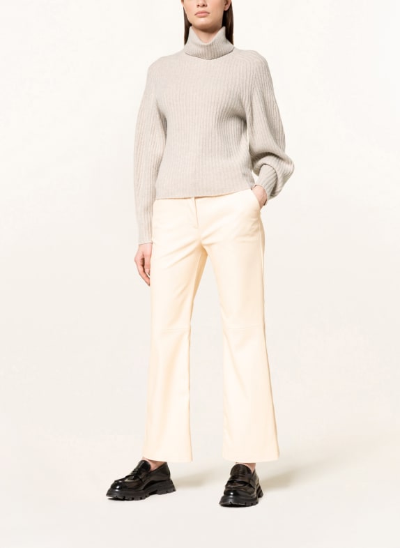 VINCE Turtleneck sweater in cashmere