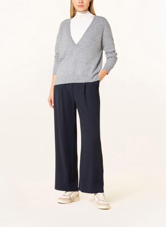 comma Pullover