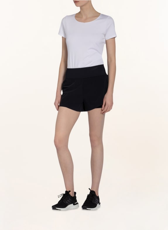 On 2-in-1-Laufshorts