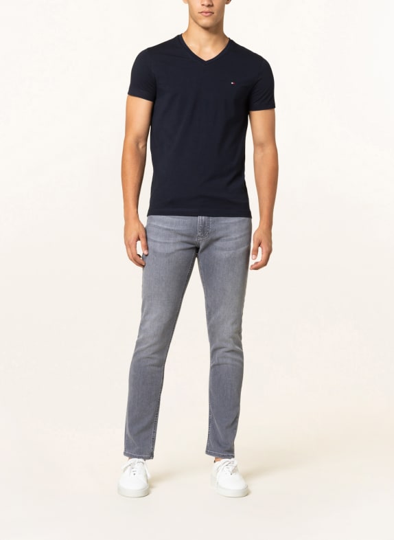TOMMY HILFIGER T-shirt