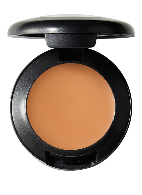 M.A.C STUDIO FINISH SPF 35 NW35