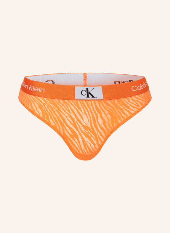 Calvin Klein Kalhotky String CK96 TMAVĚ ORANŽOVÁ