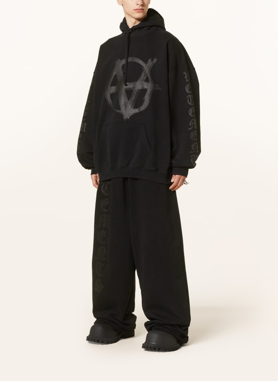 VETEMENTS Oversized-Hoodie