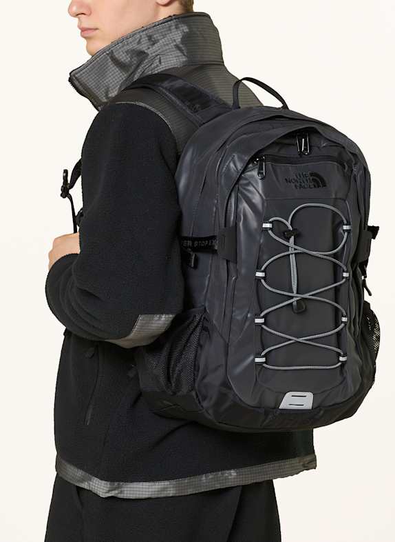 Backpacks that look like north face store