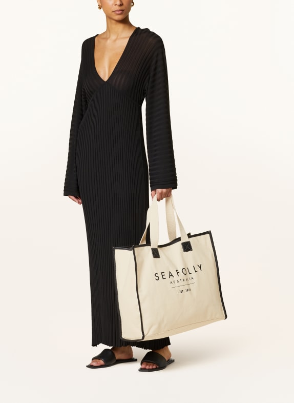 Fashionable beach bags shop