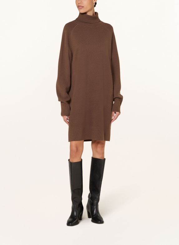 BOSS Sukienki koszulowe WEEKEND Max Mara FELINDANE KHAKI