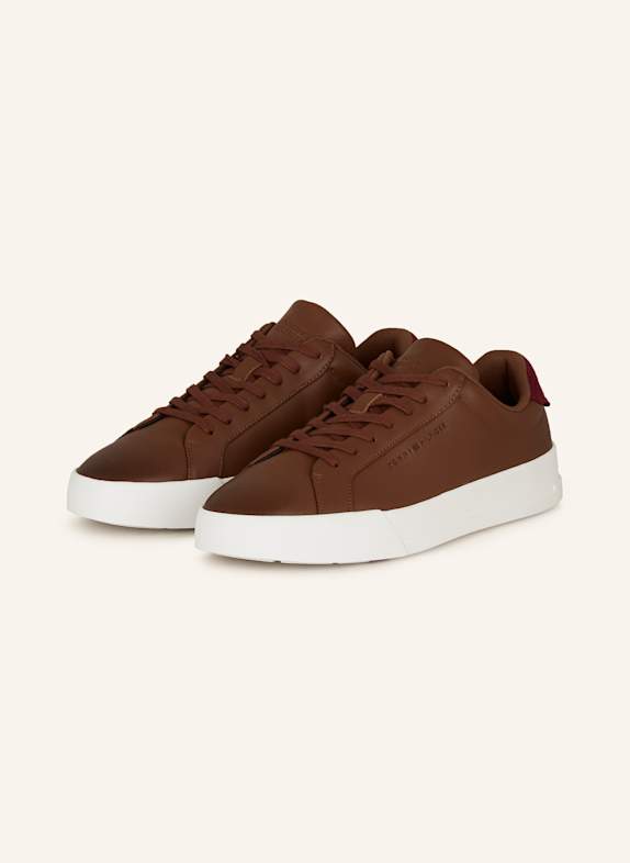 TOMMY HILFIGER Sneakersy BRĄZOWY