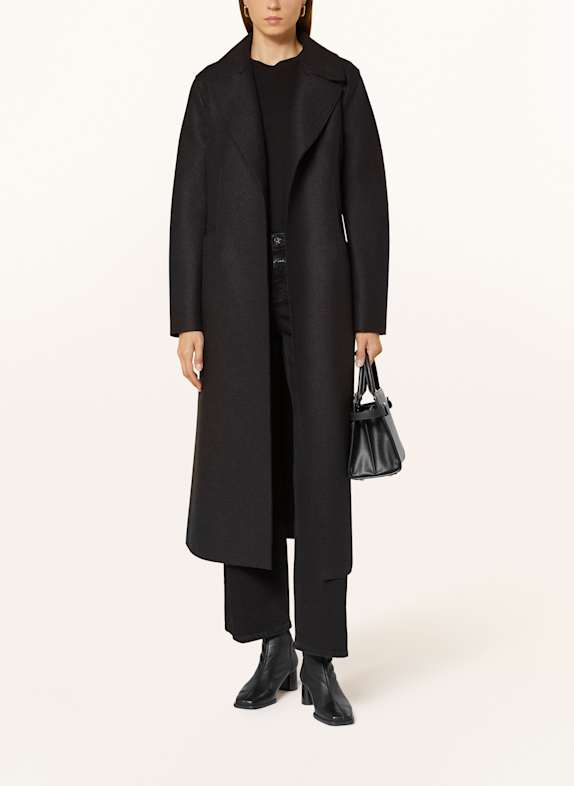 Fred Perry gingham shirt in navy Wool coat BLACK