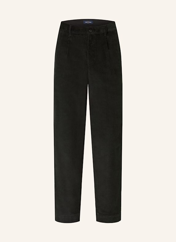 FRED PERRY Cordhose Tapered Fit DUNKELGRÜN
