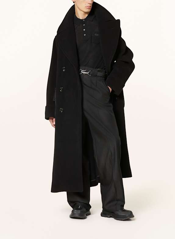 LACOSTE Vlněný kabát ČERNÁ