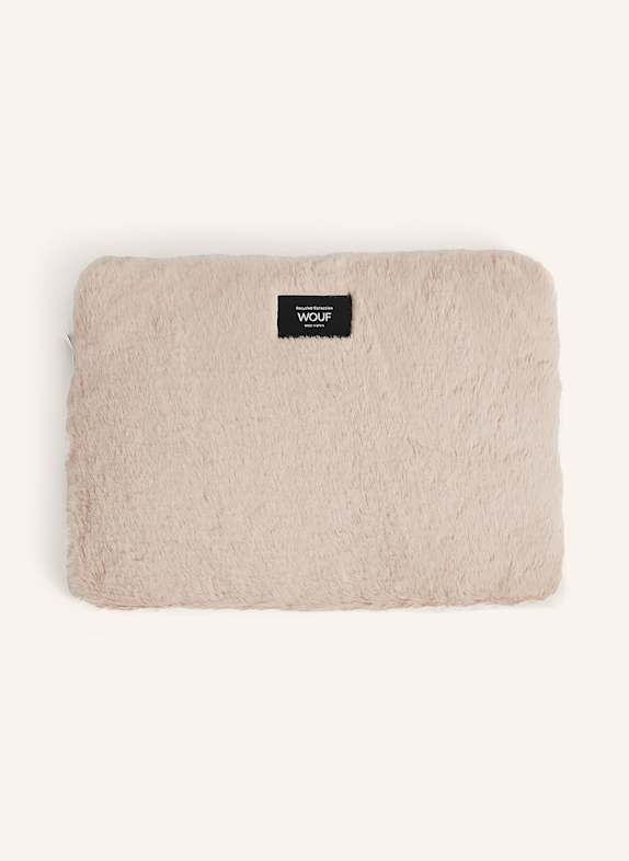 WOUF snaps a photo of her Boyy Boutique Devon 21 Bag CREAM/ BLACK